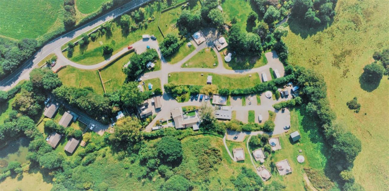 Willow Valley Glamping Bude Extérieur photo