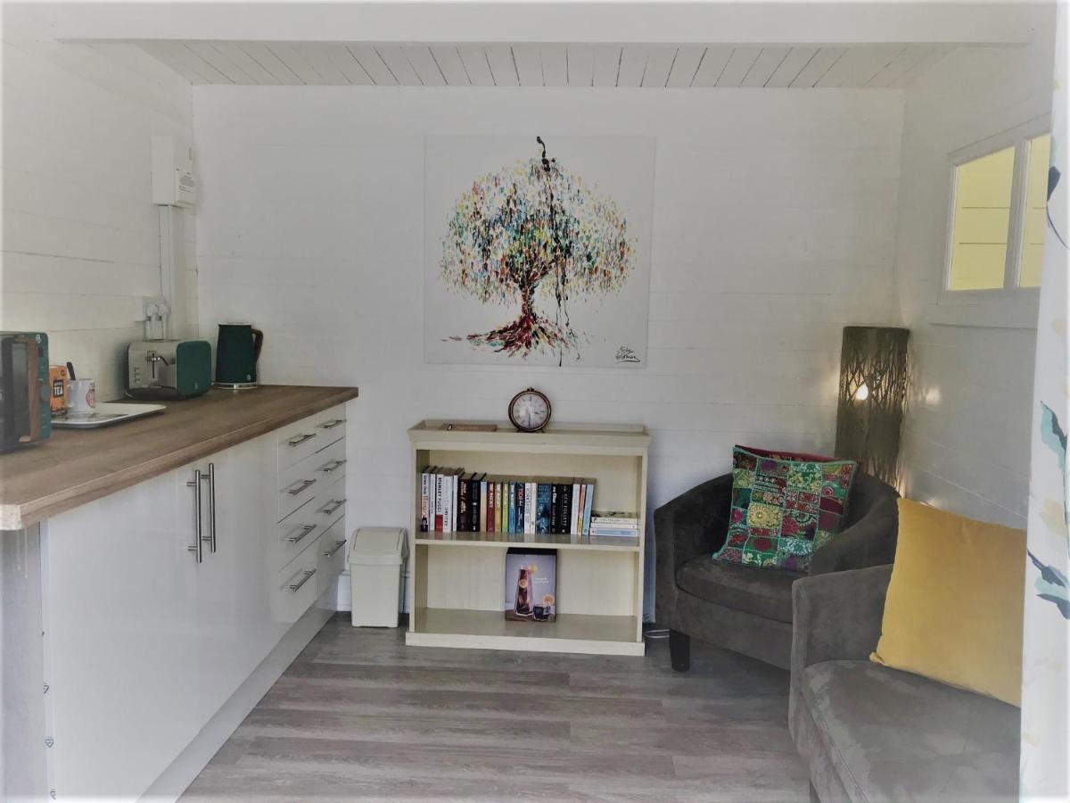 Willow Valley Glamping Bude Extérieur photo