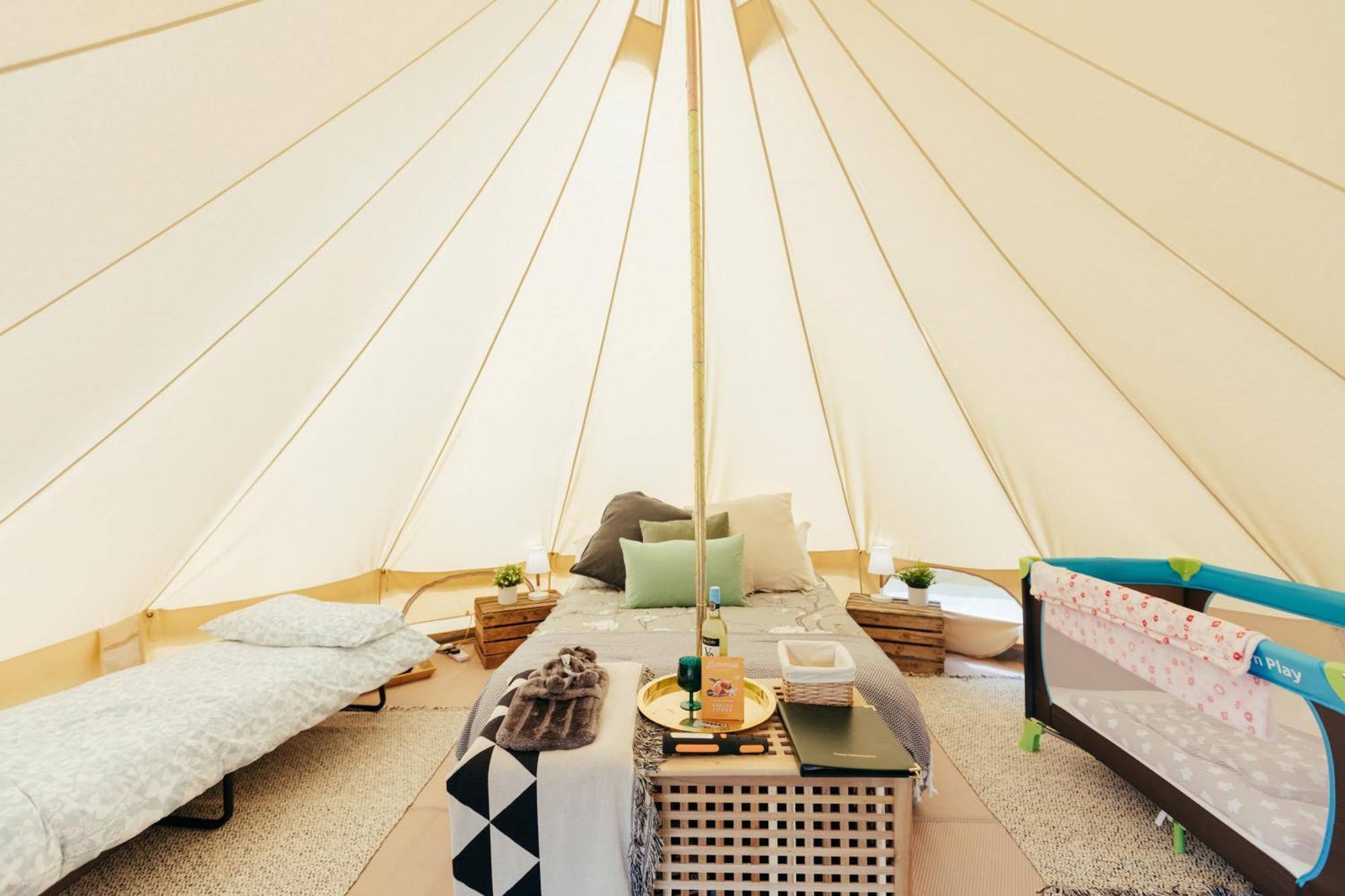 Willow Valley Glamping Bude Extérieur photo